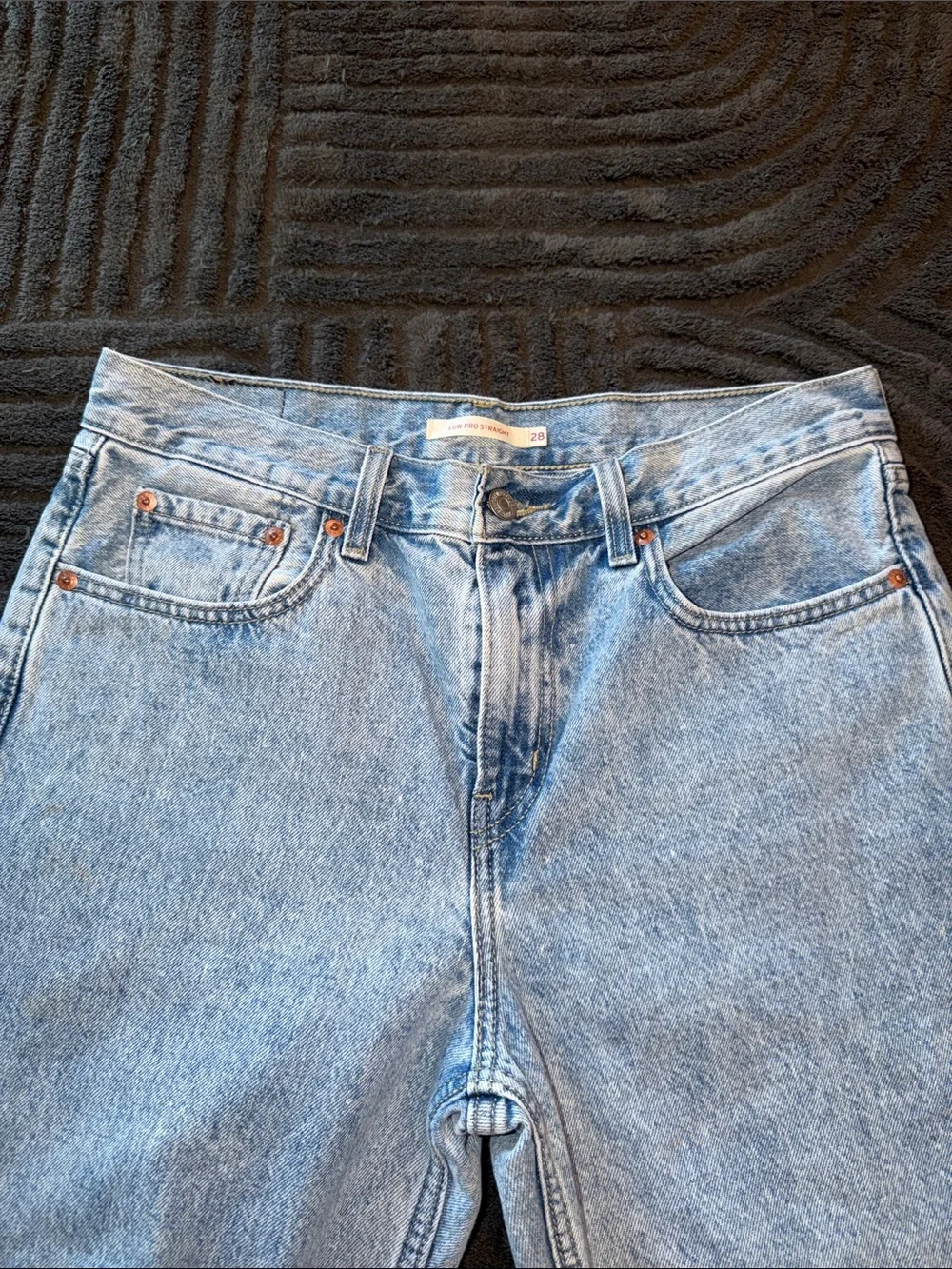 Levi's Light Wash Men's Straight Jeans